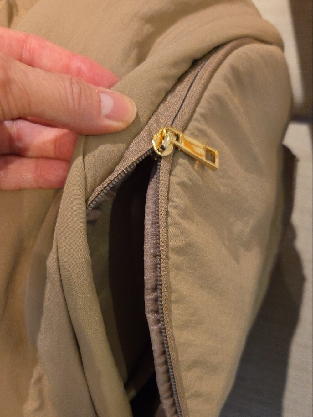 Beige Puffer Backpack - Picture 4 of 4